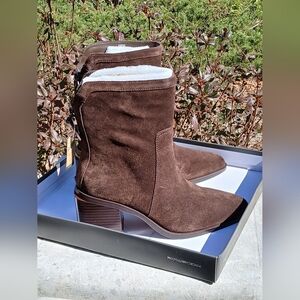 New Never Worn Vince Camuto Brown Suede Ankle Boots